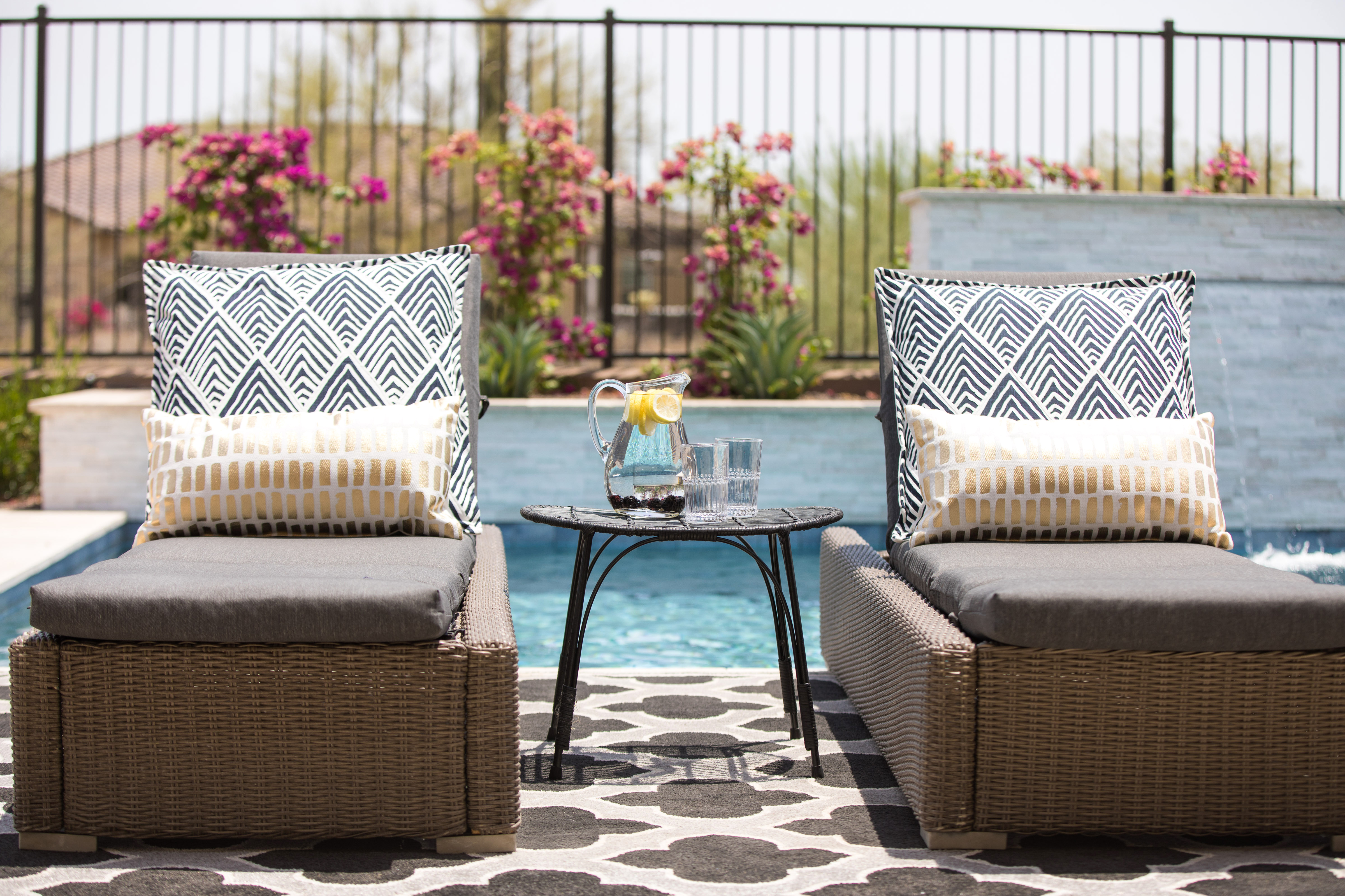 backyard lounge chairs comfy arizona backyard lounge chairs living with lolo scottsdale backyard lounge chairs comfy arizona backyard lounge chairs living with lolo scottsdale