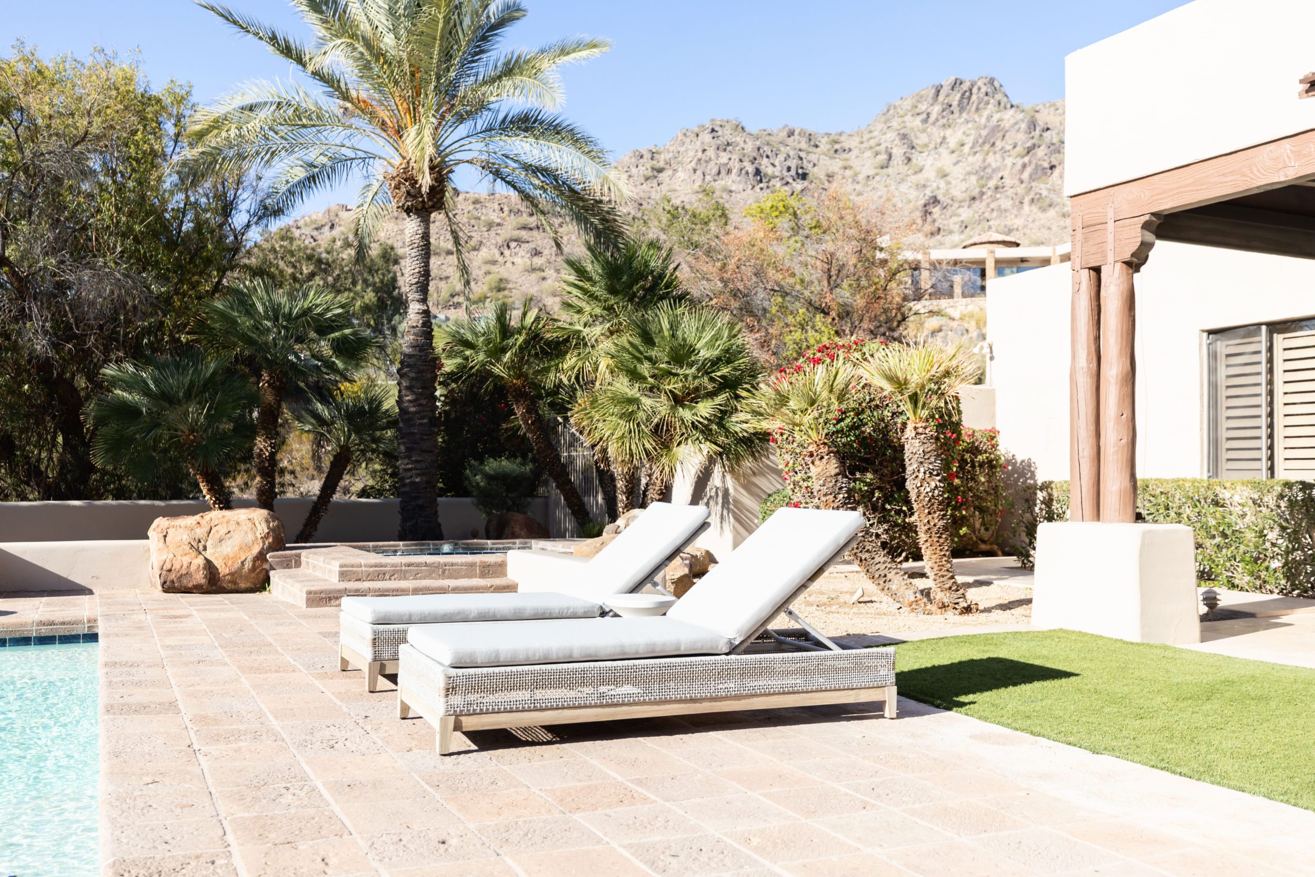 PRESS | Living With Lolo